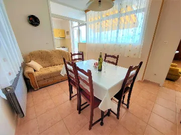 Vodice 3-Bedroom Apartment with Large Terrace
