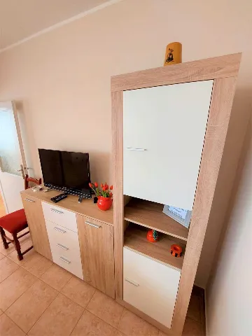 Vodice 3-Bedroom Apartment with Large Terrace