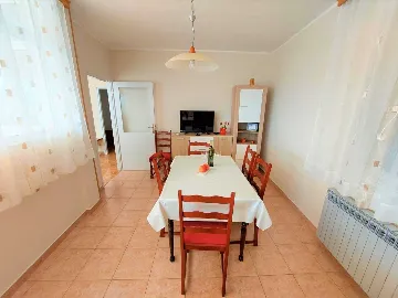 Vodice 3-Bedroom Apartment with Large Terrace