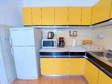 Vodice 3-Bedroom Apartment with Large Terrace