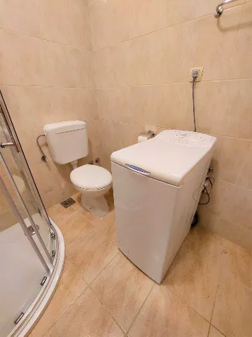 Vodice 3-Bedroom Apartment with Large Terrace