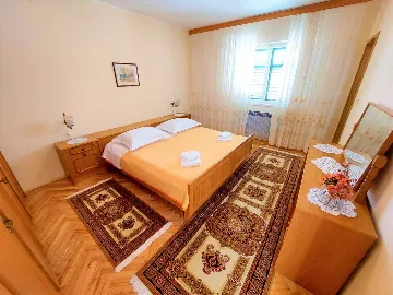 Vodice 3-Bedroom Apartment with Large Terrace