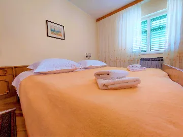 Vodice 3-Bedroom Apartment with Large Terrace