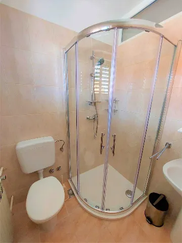 Vodice 3-Bedroom Apartment with Large Terrace