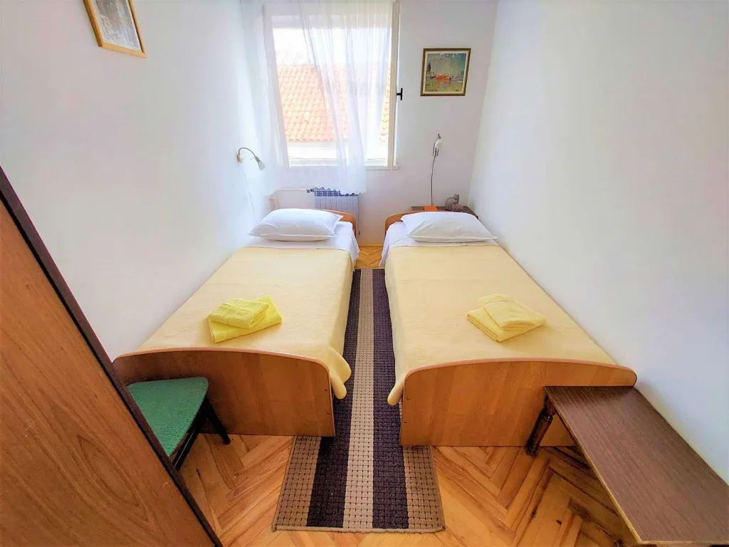 Vodice 3-Bedroom Apartment with Large Terrace