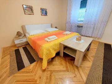 Vodice 3-Bedroom Apartment with Large Terrace