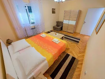 Vodice 3-Bedroom Apartment with Large Terrace