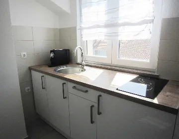 Srima Vodice Apartment for 4 Guests with Balcony