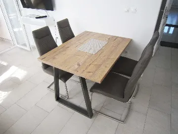 Srima Vodice Apartment for 4 Guests with Balcony