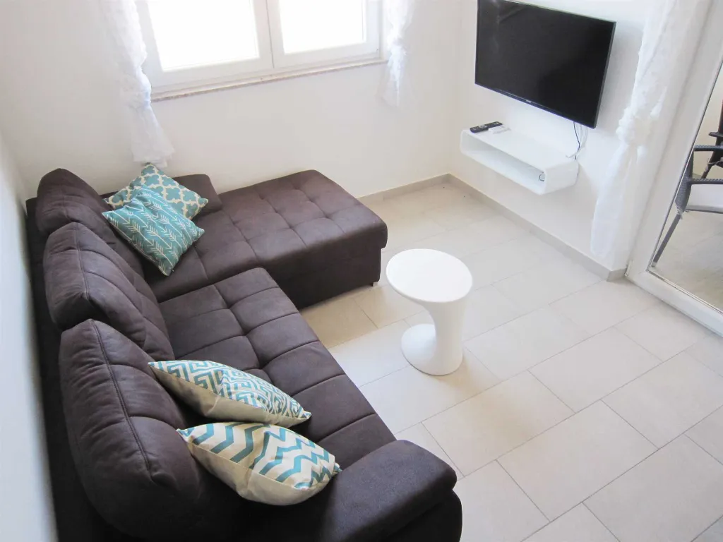 Srima, Vodice Apartment for Up to 6 Guests