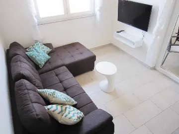 Srima, Vodice Apartment for Up to 6 Guests