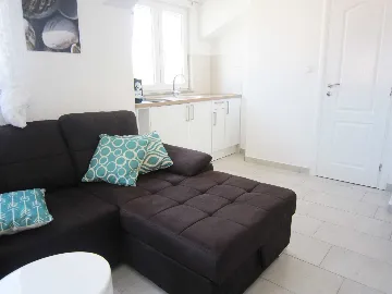 Air-conditioned 1-Bedroom Apartment in Srima-Vodice