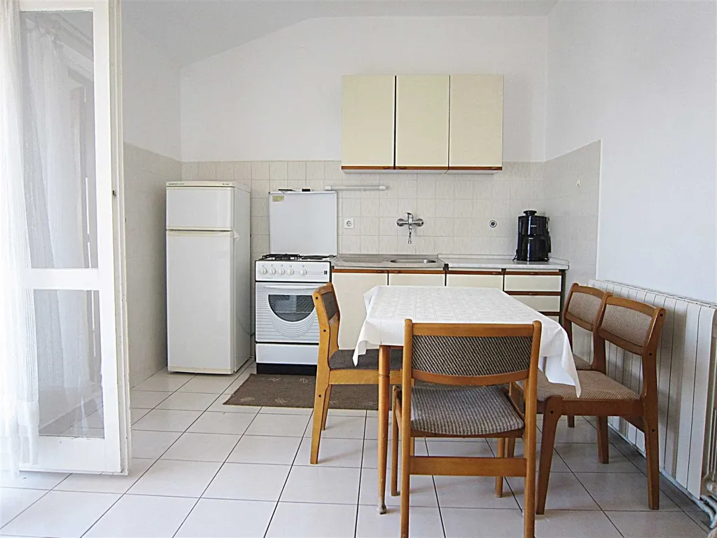 Vodice 1-Bedroom Apartment with Sea-View Balcony
