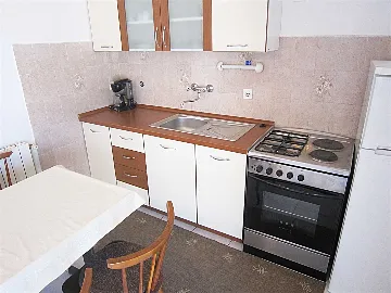 Vodice 1-Bedroom Apartment with Sea View Balcony