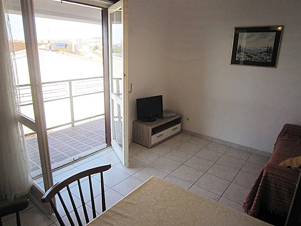 Vodice 1-Bedroom Apartment with Sea View Balcony