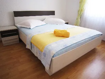 Vodice 4-Bedroom Apartment for 8 Guests