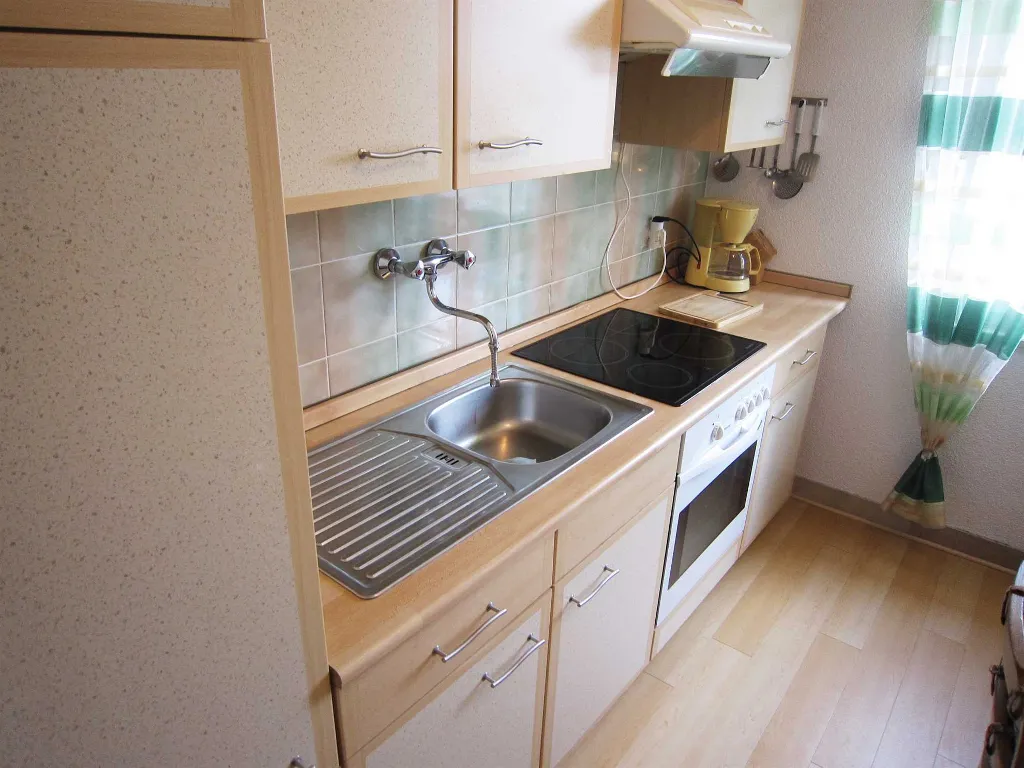 Vodice 4-Bedroom Apartment for 8 Guests