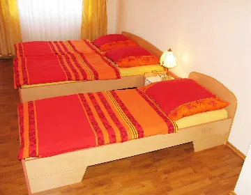 Vodice 1-Bedroom Apartment with Terrace for up to 4