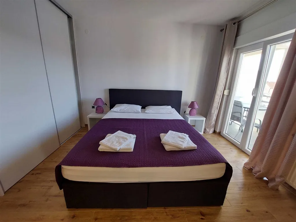 Vodice Studio Apartment with Balcony for 2