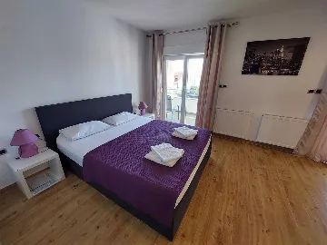 Vodice Studio Apartment with Balcony for 2