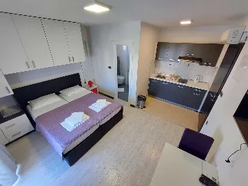 Vodice Studio Apartment with Balcony for 2