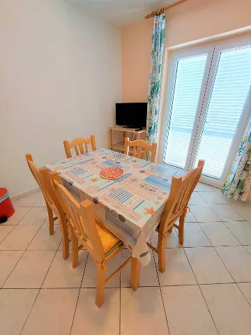 Two-Bedroom Apartment in Srima for Up to 4