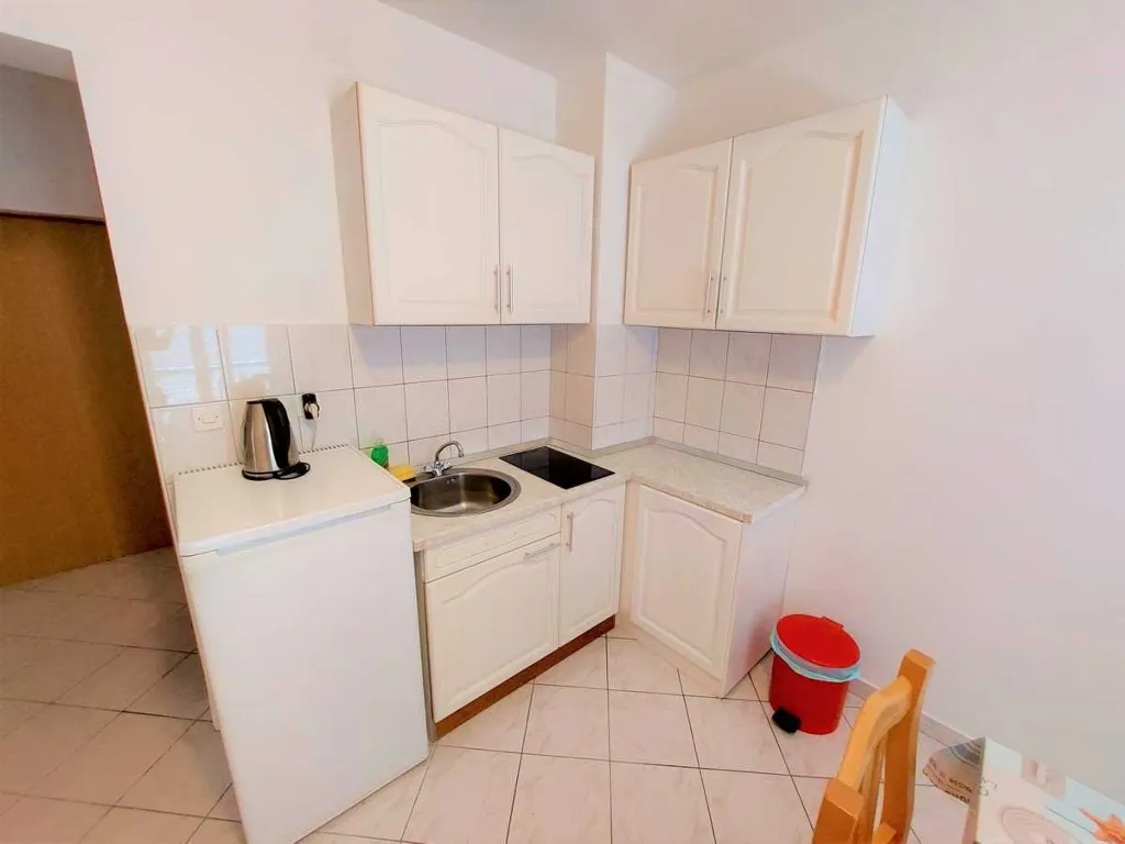 Two-Bedroom Apartment in Srima for Up to 4