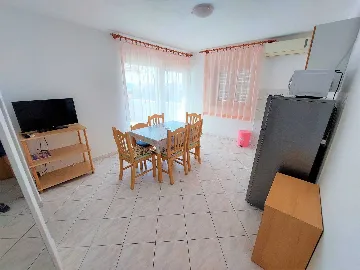 2-Bedroom Apartment in Srima, Vodice (Up to 5)