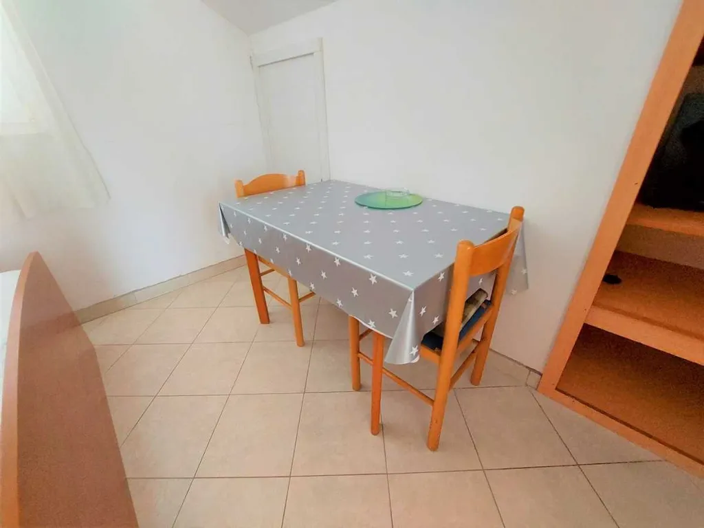 Top-Floor Studio Apartment in Srima, Vodice