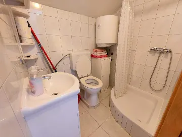 Top-Floor Studio Apartment in Srima, Vodice