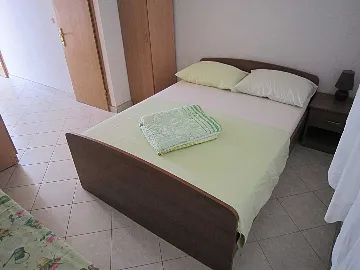 Top-Floor Studio Apartment in Srima, Vodice