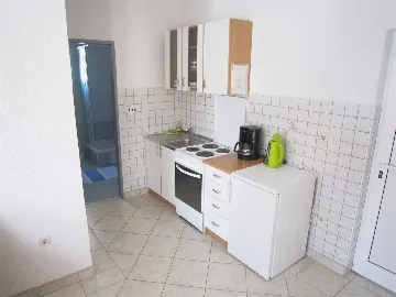 Vodice 2-Bedroom Apartment for Up to 5 Guests