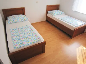 Vodice 2-Bedroom Apartment for Up to 5 Guests