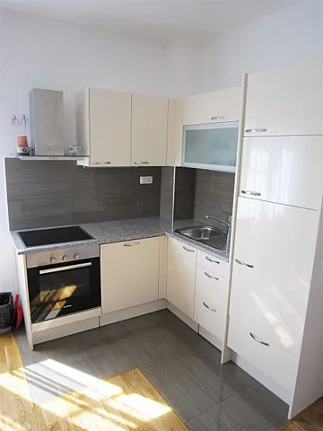 Two-Bedroom Apartment with Parking in Primošten
