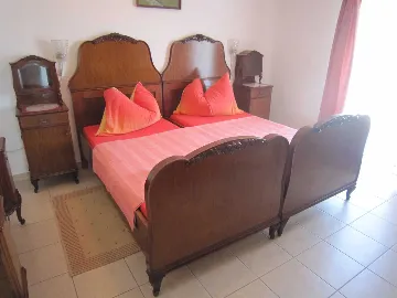 Vodice 2-Bedroom Apartment for 4 Guests