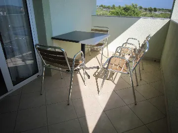 Vodice 2-Bedroom Apartment for 4 Guests