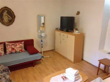 Primošten 1-Bedroom Apartment for up to 3