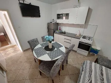 Two-Bedroom Apartment in Primošten for Up to 5