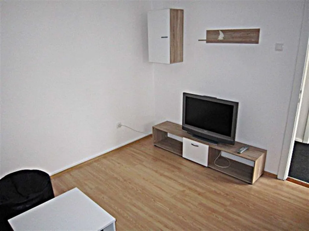 Two-Bedroom Apartment in Primošten for Up to 6