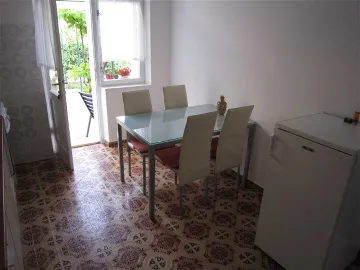 Two-Bedroom Apartment in Primošten for Up to 6