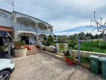 3-Bedroom Apartment in Grebaštica for 6 Guests