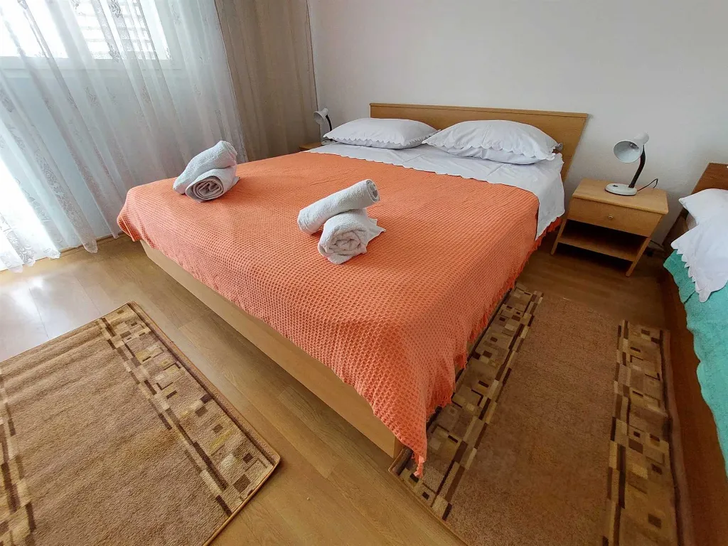 3-Bedroom Apartment in Grebaštica for 6 Guests