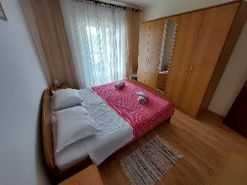 3-Bedroom Apartment in Grebaštica for 6 Guests