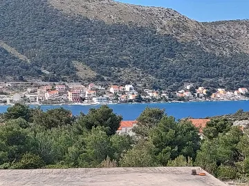 3-Bedroom Apartment in Grebaštica for 6 Guests