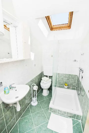 Apartment with Terrace and Sea View in Jezera