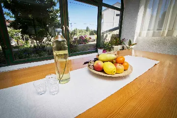 Apartment in Jezera for 2–3 Guests