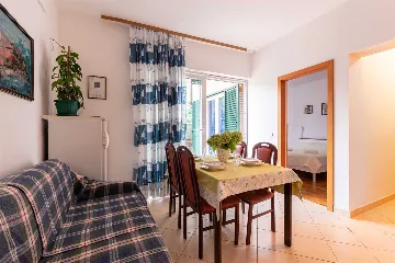 1-Bedroom Apartment in Murter for up to 5 Guests