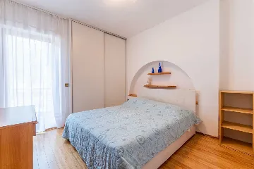 1-Bedroom Apartment in Murter for up to 4 Guests