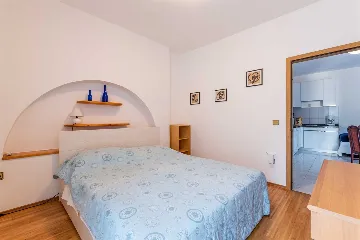 1-Bedroom Apartment in Murter for up to 4 Guests