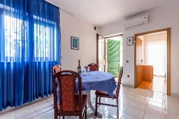 1-Bedroom Apartment in Murter for up to 4 Guests